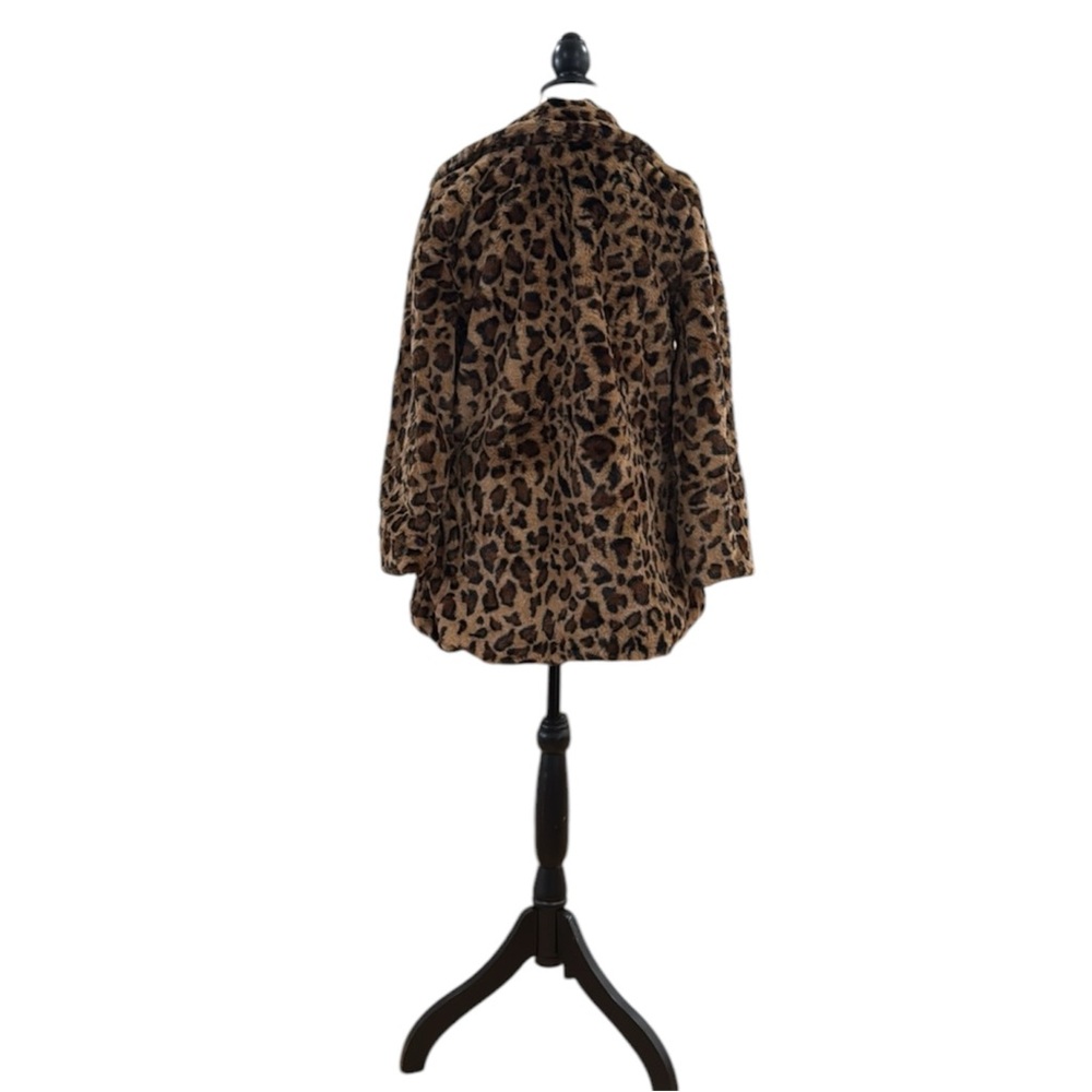 COPY - LAST ONE: Leopard Print Coat - Picture 2 of 7